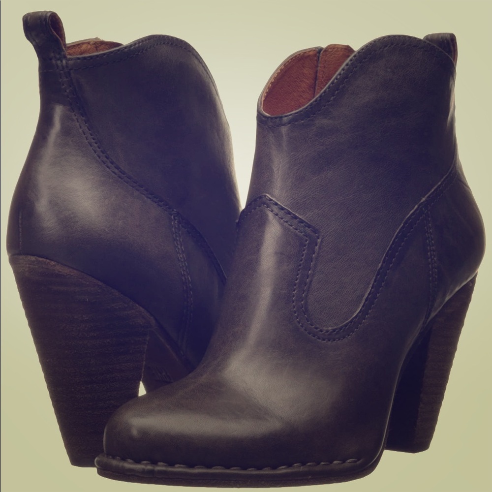 Frye Madeline Short Boot Smoke Oiled Vintage
